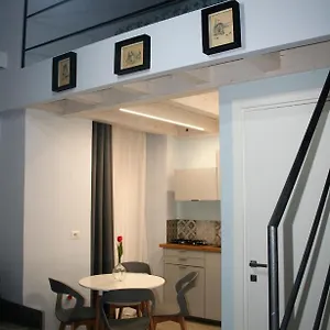 https://valina-apartments.taorminaitalyhotels.com